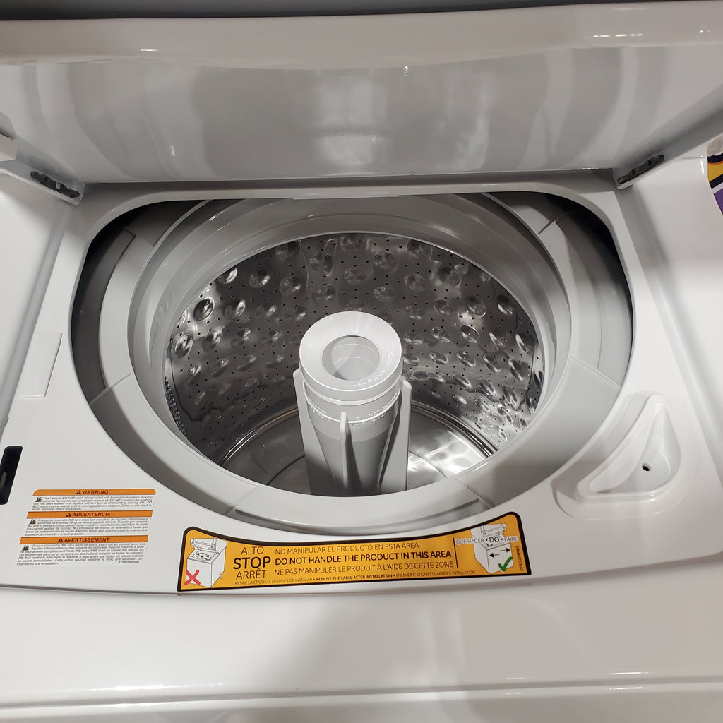 Pictures of GE Unitized Spacemaker® 2.3 cu. ft. Capacity Washer with Stainless Steel Basket and 4.4 cu. ft. Capacity Electric Dryer GE9936 - GUD24ESSMWW - New in Box - Neu Appliance Outlet - Discount Appliance Outlet in Austin, Tx
