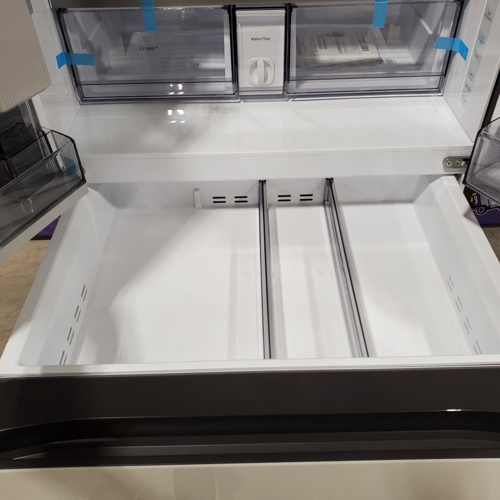 Pictures of Samsung Bespoke 29 cu ft. 4-Door Standard Depth French Door Smart Refrigerator with Beverage Center Auto Fill Pitcher and Dual Ice Maker with Ice Bites™ in White Glass 4SD408 - RF29BB86004MAA - Open Box - Neu Appliance Outlet - Discount Appliance Outlet in Austin, Tx
