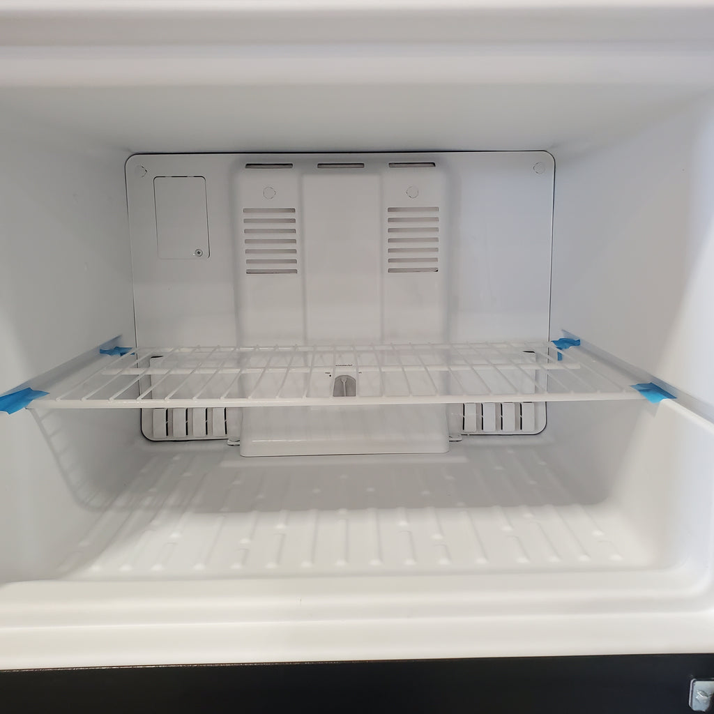 Pictures of Whirlpool 30-inch 18 Cu. Ft. Wide Top Freezer Refrigerator in Black WRT108FFDB - Open Box - Neu Appliance Outlet - Discount Appliance Outlet in Austin, Tx