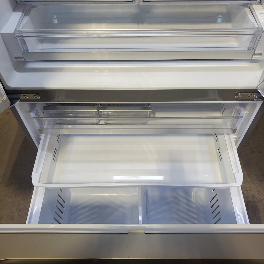 LG 26 cu. ft. Counter-Depth French Door Refrigerator in Stainless Steel with Mirror InstaView™ LRYKC2606S - Scratch & Dent (Minor)