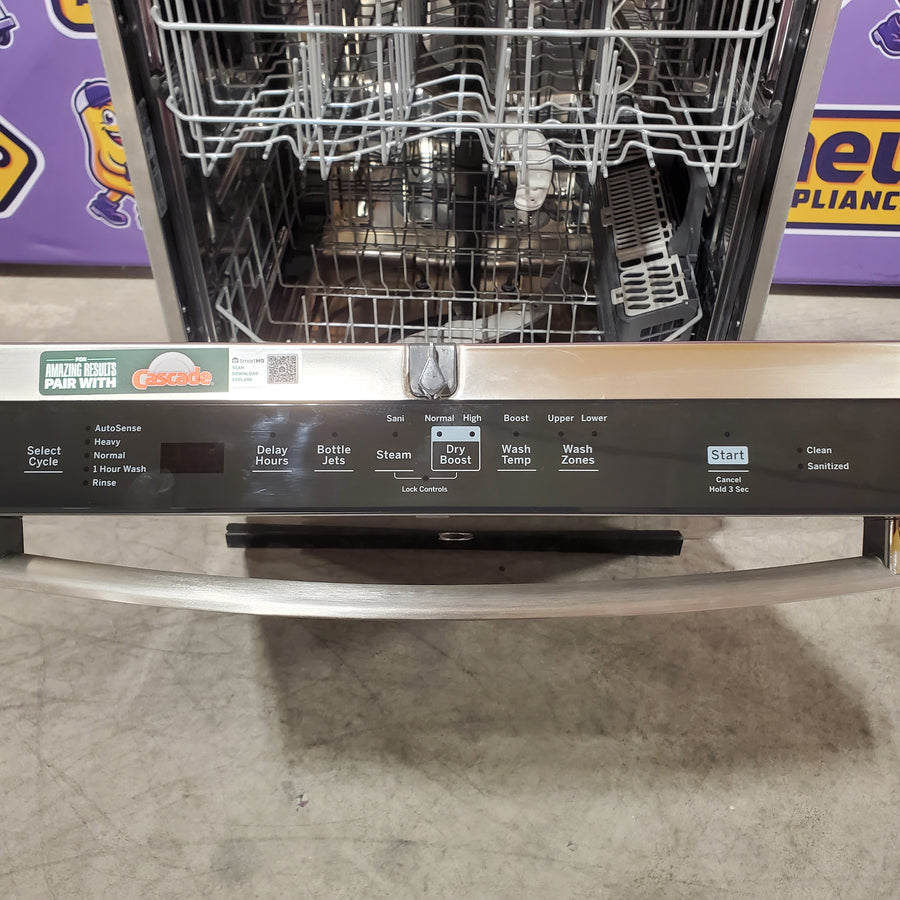 GE ENERGY STAR Fingerprint Resistant Top Control with Stainless Steel Interior Dishwasher with Sanitize Cycle 25137SD720 - GDT650SYVFS - Scratch & Dent (Major)