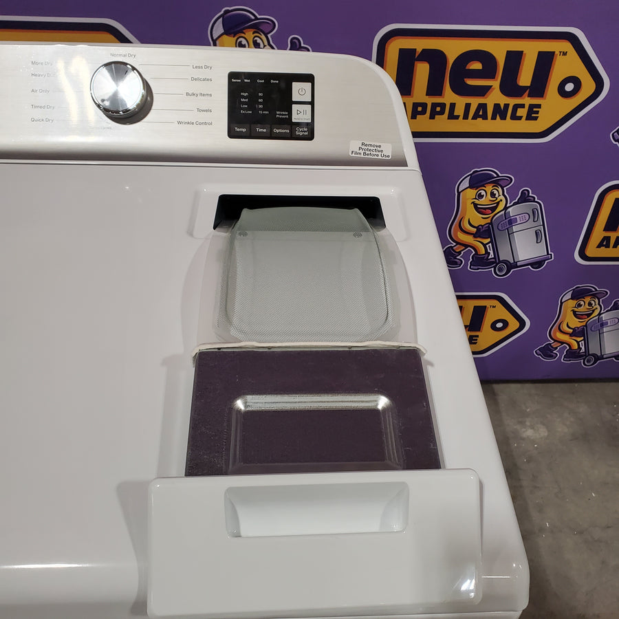 Maytag Top Load 4.8 cu ft Washer with Deep Fill and Slow-Close Glass Lid MVW6200KW - Scratch & Dent (Moderate) and Maytag 7.0 cu ft Electric Dryer with Moisture Sensing and Quick Dry Cycle T8713 - MED6200KW - Scratch & Dent (Minor)
