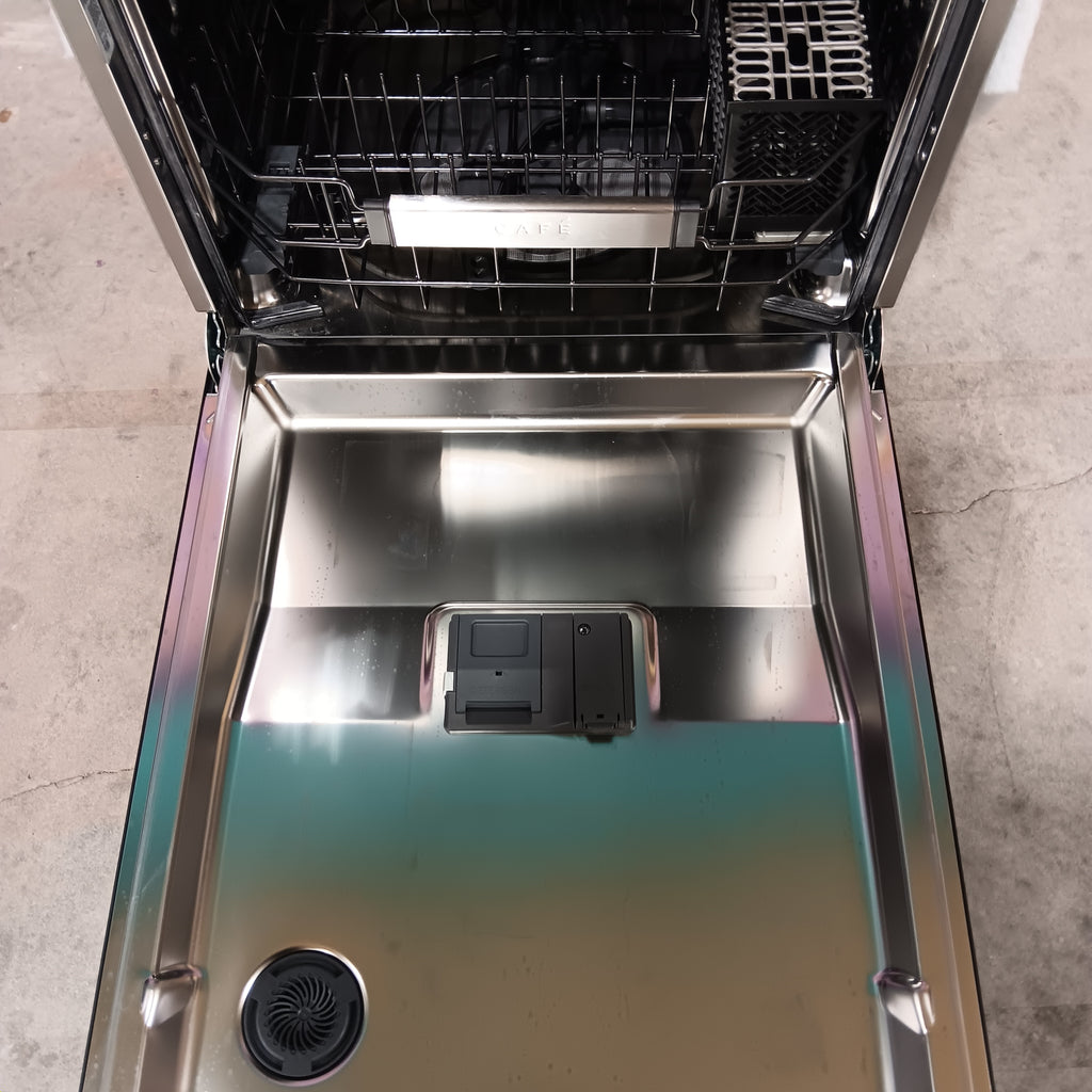 Pictures of Cafe 24-in Top Control Built-in Dishwasher With Third Rack ENERGY STAR, 44-Decibel Very Quiet Sound Level CDT858P3VD1 - New in Box - Neu Appliance Outlet - Discount Appliance Outlet in Austin, Tx