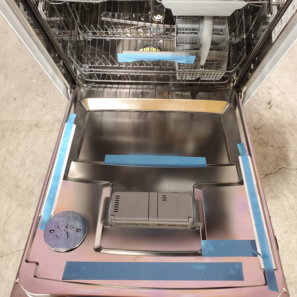 Pictures of Asko Dishwasher in TouchProof Stainless Steel 11131SD61 - DBI663IS - Open Box - Neu Appliance Outlet - Discount Appliance Outlet in Austin, Tx