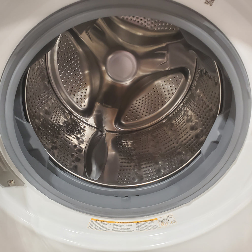Pictures of LG Ultra Large Capacity Front Load 4.5 Cu. Ft. Washer in White with ColdWash Technology 3SD647 - WM3400CW - Scratch and Dent (Minor) - Neu Appliance Outlet - Discount Appliance Outlet in Austin, Tx