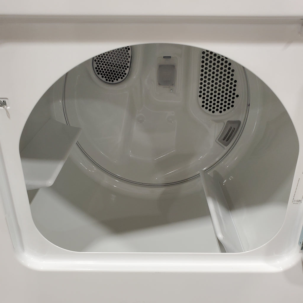 Pictures of Whirlpool Top Load 4.7 Cu. Ft. Washer in White with 2-in-1 Removable Agitator WTW5057LW - Scratch & Dent - Minor and Whirlpool 7.0 Cu. Ft. Long Vent Electric Moisture Sensing Dryer WED500CMW - Open Box - Neu Appliance Outlet - Discount Appliance Outlet in Austin, Tx