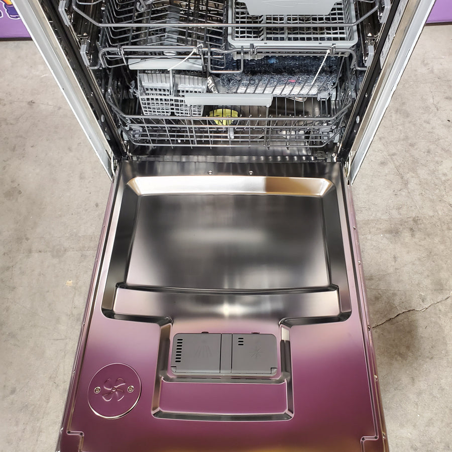 ASKO 50 Series Dishwasher with Super Cleaning System™ (SCS™) in TouchProof Stainless Steel 1111392 - DBI675THXXLS - Open Box