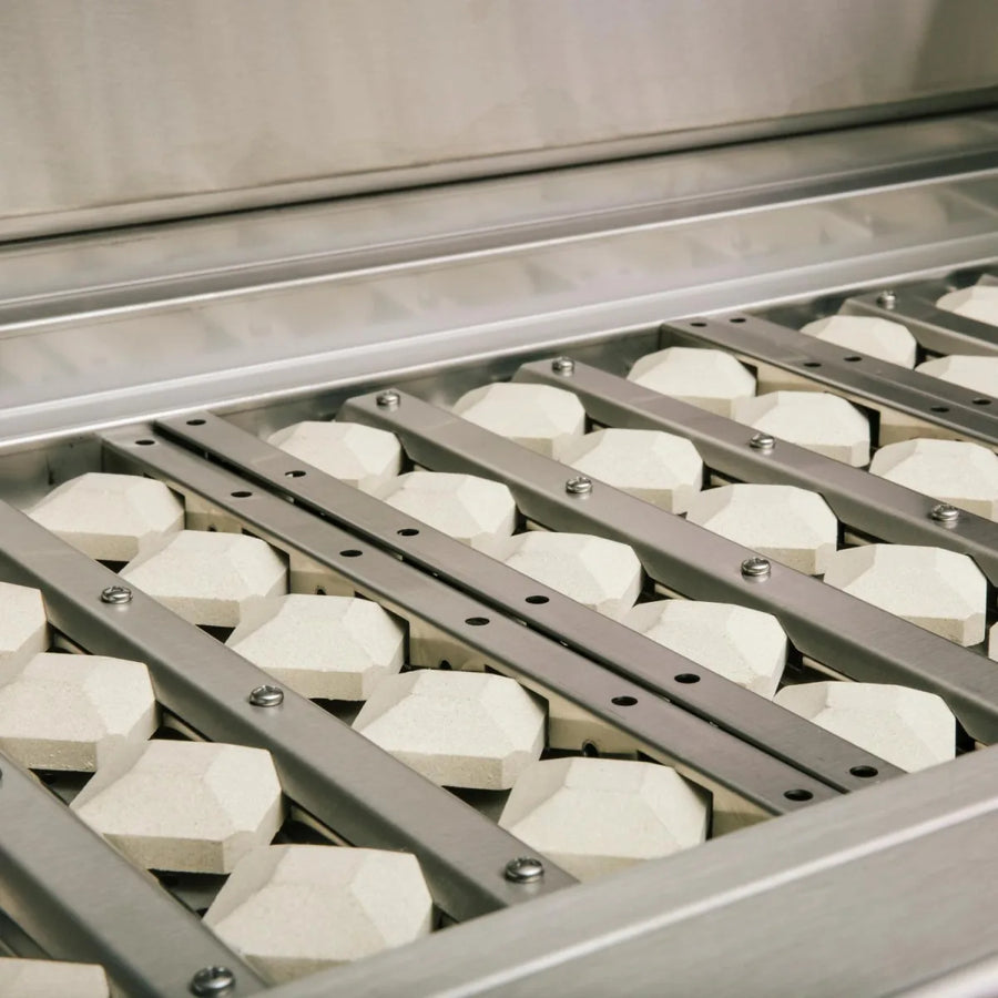Coyote 36 Inch Built-In Grill with 3 Infinity Burners™, RapidSear™ Infrared Burner, 875 sq. in. Cooking Surface, Interior Grill Lighting, LED Illuminated Knobs, and Integrated Wind Guard C2SL36NG - Scratch & Dent (Moderate)