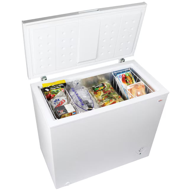 Koolatron 7-cu ft Chest Freezer  ENERGY STAR Certified in White KTCF195 - Scratch & Dent (Moderate)