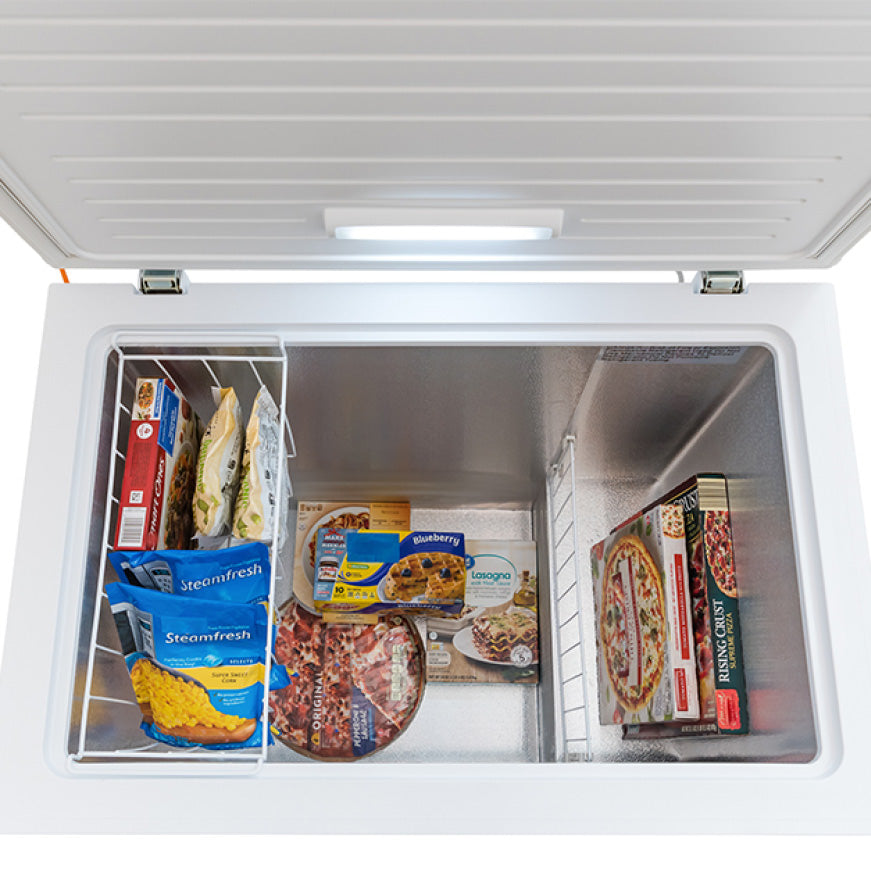 Pictures of Magic Chef 7.0 cu. ft. Chest Freezer in White with 7.0 Cu. Ft. Capacity, Manual Defrost, and Sliding-Bulk Storage Baskets HMCF7W4 - Scratch & Dent (Moderate) - Neu Appliance Outlet - Discount Appliance Outlet in Austin, Tx