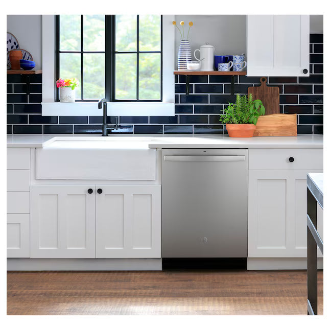 GE® ENERGY STAR® Top Control with Plastic Interior Dishwasher with Sanitize Cycle & Dry Boost 22132SD152 - GDT535PYVFS - Scratch & Dent (Major)