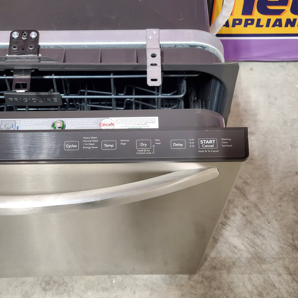 Frigidaire 24 in. Stainless Steel Top Control Built In Dishwasher with Three Spray Arms 3SD937 - FDPH4316AS - Scratch & Dent - Minor