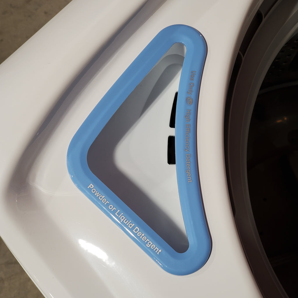 Frigidaire 4.1 Cu. Ft. Top Load Washer with 12 Wash Cycles and Quick Wash Cycle FFTW4120SW - Scratch and Dent (Minor) and Frigidaire 7 Cu. Ft. Electric Dryer in White 16116 - FLVE7523BW - Scratch & Dent (Moderate)