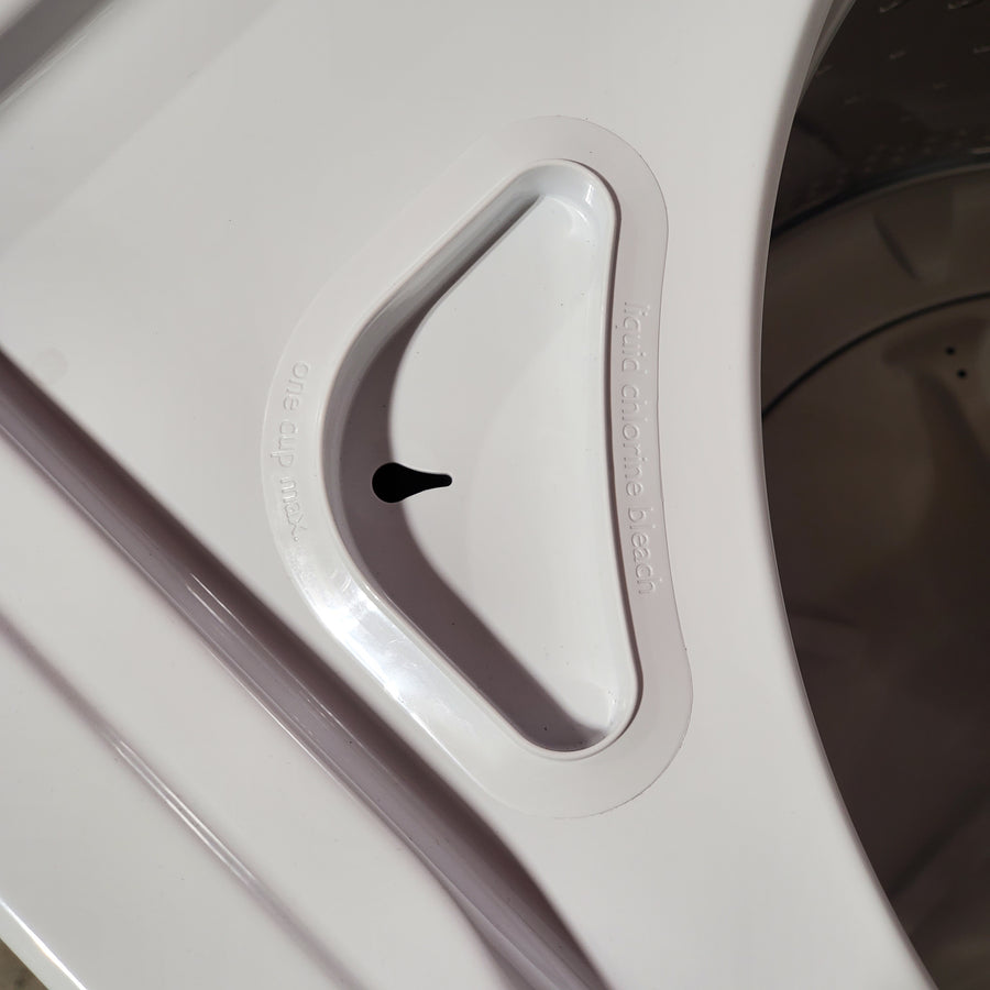 Whirlpool Top Load 3.8 Cu. Ft. Washer with Removable Agitator in White 24SD25 - WTW4957PW - Scratch & Dent (Minor)