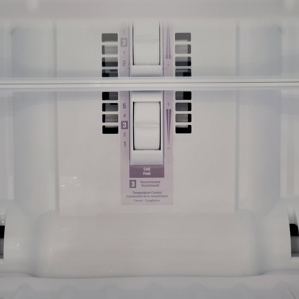 LG White 30 Inch Wide Top Freezer 20 Cu. Ft. Refrigerator with Electronic Temperature Controls and LoDecibel Quiet Operation 5SD273 - LTCS20020W - Scratch & Dent (Minor)