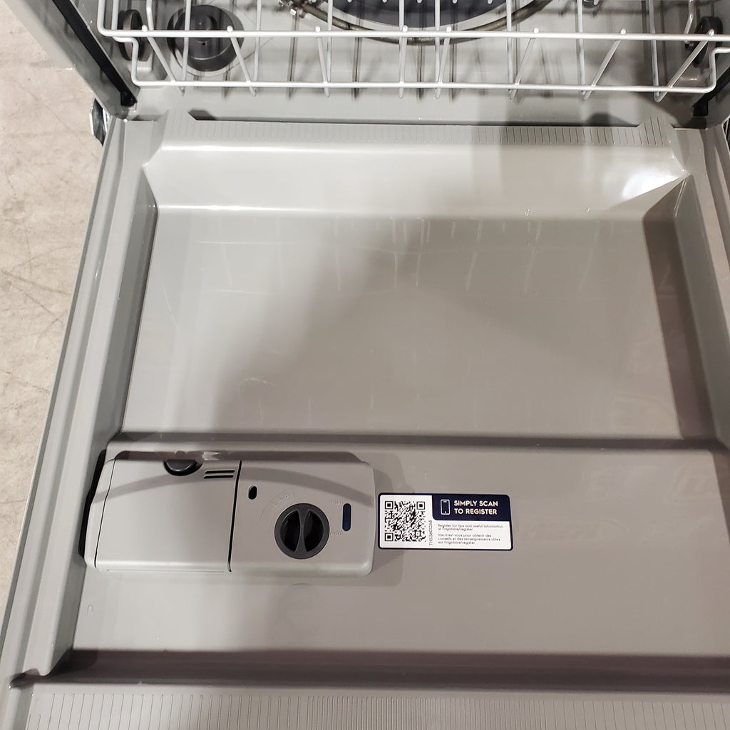 Pictures of Frigidaire Front Control Built In Dishwasher with 5-Level Wash System in Stainless Steel 25SD104 - FDPC4221AS - Scratch & Dent (Minor) - Neu Appliance Outlet - Discount Appliance Outlet in Austin, Tx