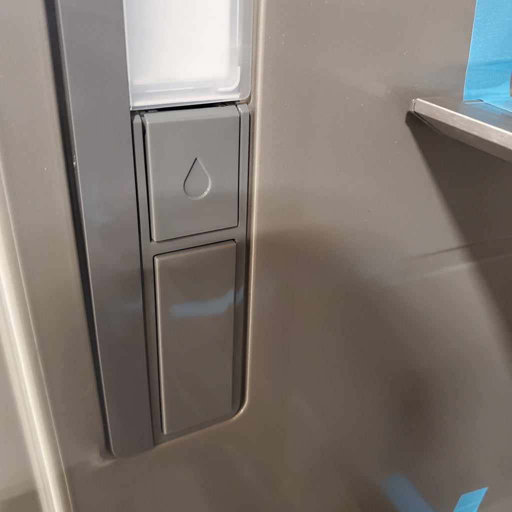 Pictures of Electrolux 19 Cu. Ft. Single-Door Refrigerator EI33AR80WS - Open Box and Electrolux 19 Cu. Ft. Single-Door Freezer EI33AF80WS - Open Box - Neu Appliance Outlet - Discount Appliance Outlet in Austin, Tx