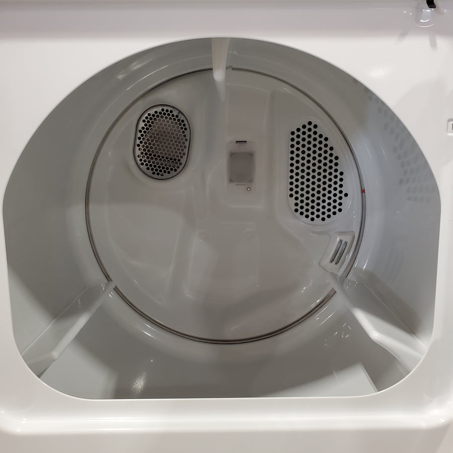 Maytag Top Load 4.8 cu ft Washer with Deep Fill and Slow-Close Glass Lid MVW6200KW - Scratch & Dent (Minor) and Maytag 7.0 cu ft Electric Dryer with Moisture Sensing and Quick Dry Cycle 16241 - MED6200KW - Scratch & Dent (Moderate)