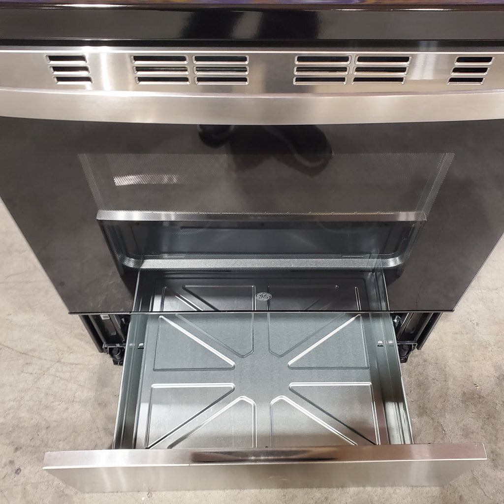 Pictures of GE® Stainless Steel ENERGY STAR® Free-Standing Electric Range with 4 Burner Radiant Cooktop 24SD037 - GRF400SVSS - Open Box - Neu Appliance Outlet - Discount Appliance Outlet in Austin, Tx