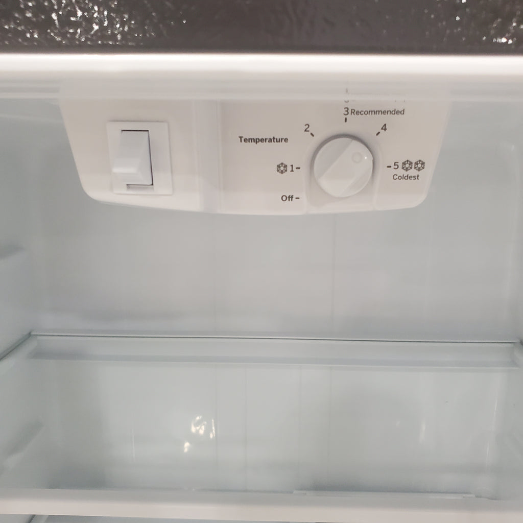 Pictures of GE Garage Ready 21.9 Cu. Ft. Top Freezer Refrigerator with Edge to Edge Glass Shelves GTS22KGNRBB - Open Box - Neu Appliance Outlet - Discount Appliance Outlet in Austin, Tx