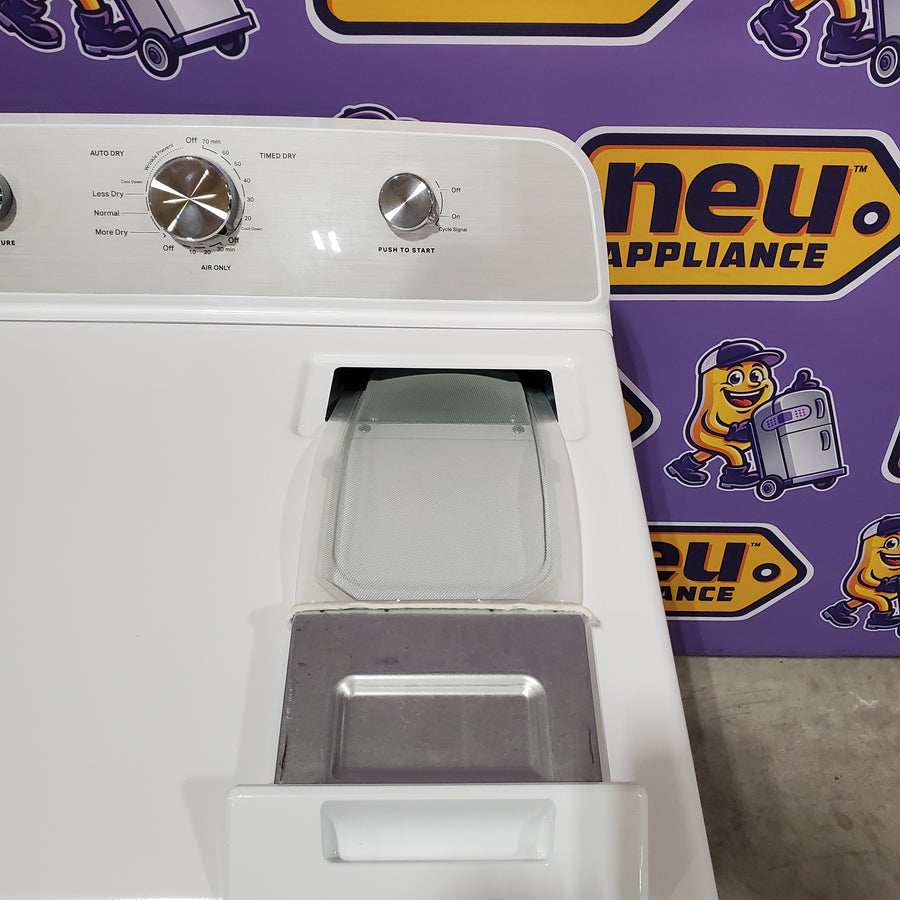 Maytag Top Load 4.5 Cu. Ft. Washer with Extra Power MVW5035MW - Scratch & Dent (Moderate) and Maytag Top Load 7.0 Cu. Ft. Electric Dryer with Wrinkle Prevent Phase 16223 - MED4500MW - Scratch & Dent (Minor)