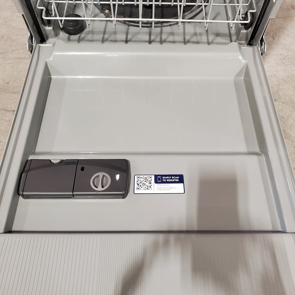 Pictures of Frigidaire Front Control Built In Dishwasher with 5-Level Wash System in Stainless Steel 25137SD713 - FDPC4221AS - Scratch & Dent (Moderate) - Neu Appliance Outlet - Discount Appliance Outlet in Austin, Tx