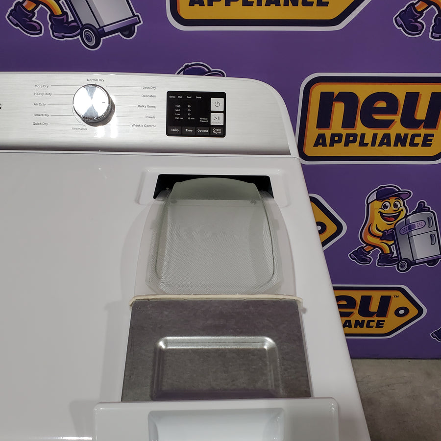 Maytag Top Load 4.8 cu ft Washer with Deep Fill and Slow-Close Glass Lid MVW6200KW - Scratch & Dent (Minor) and Maytag 7.0 cu ft Electric Dryer with Moisture Sensing and Quick Dry Cycle 16194 - MED6200KW - Scratch & Dent (Minor)
