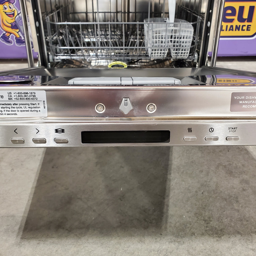 Pictures of Asko Dishwasher in TouchProof Stainless Steel DBI663IS - New in Box - Neu Appliance Outlet - Discount Appliance Outlet in Austin, Tx