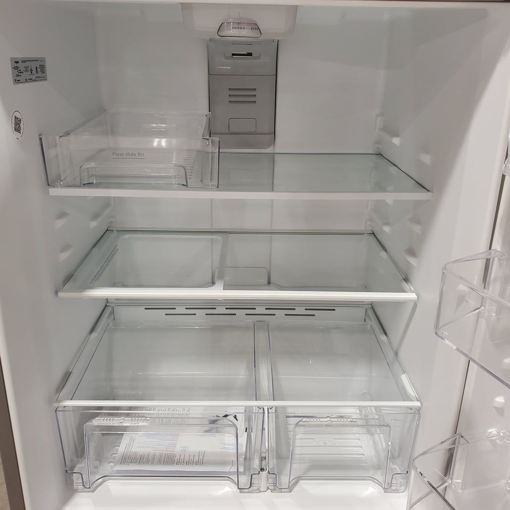 Pictures of Whirlpool 21.3-cu ft Top-Freezer Refrigerator Monochromatic Stainless Steel 7SD683 - WRT511SZDM - Scratch and Dent (Minor) - Neu Appliance Outlet - Discount Appliance Outlet in Austin, Tx