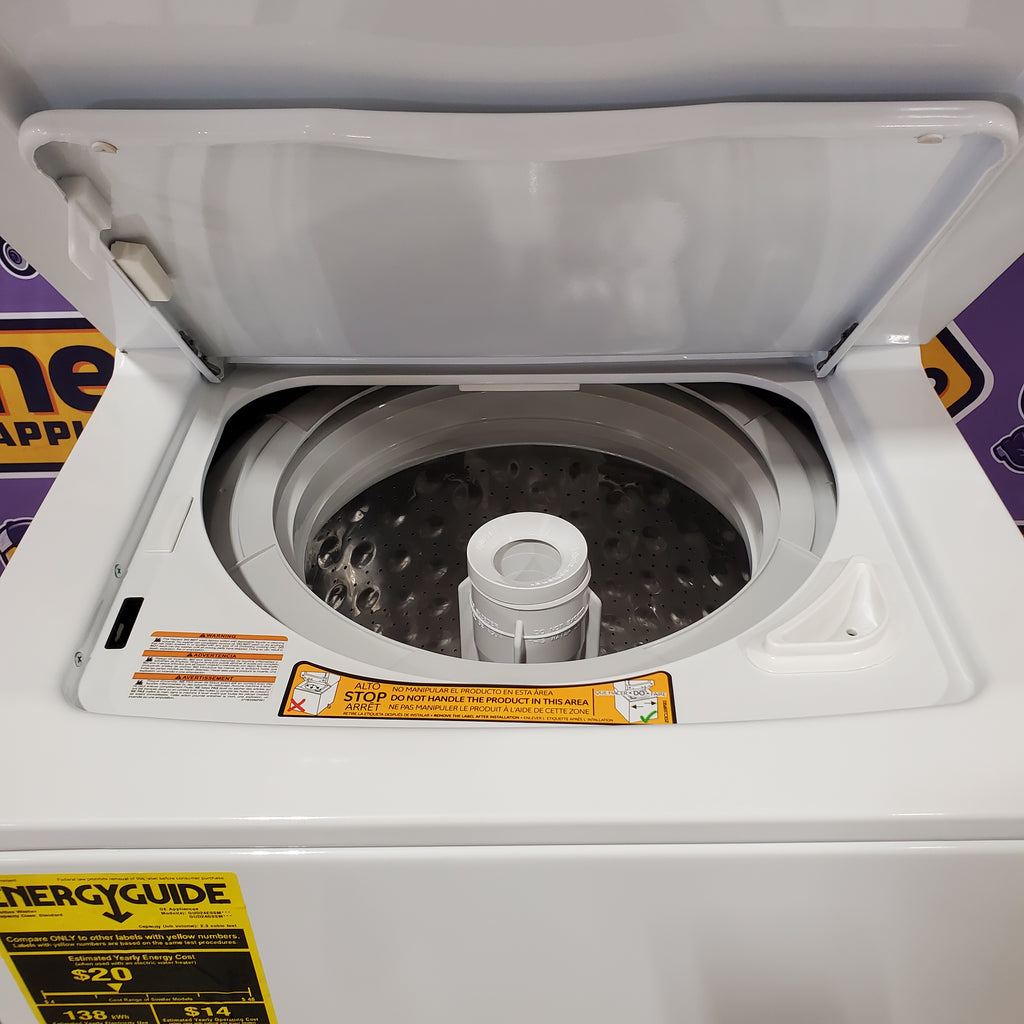 GE 24 in.  Spacemaker 2.3 cu. ft. Washer and 4.4 cu. ft. Gas Laundry Center with Stainless Steel Wash Basket 31134SD181 - GUD24GSSMWW - Scratch & Dent (Minor)