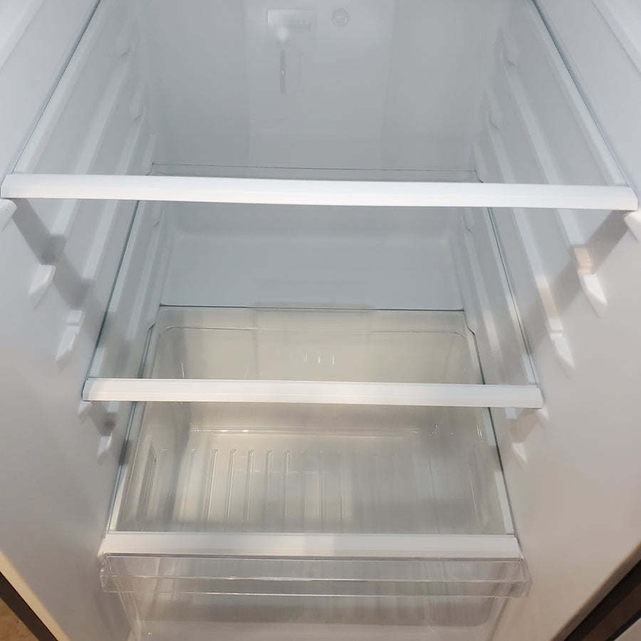 Vissani Black Top Freezer 10.1 Cu. Ft. Refrigerator with No Frost Design MDTF10BK - Scratch & Dent (Major)