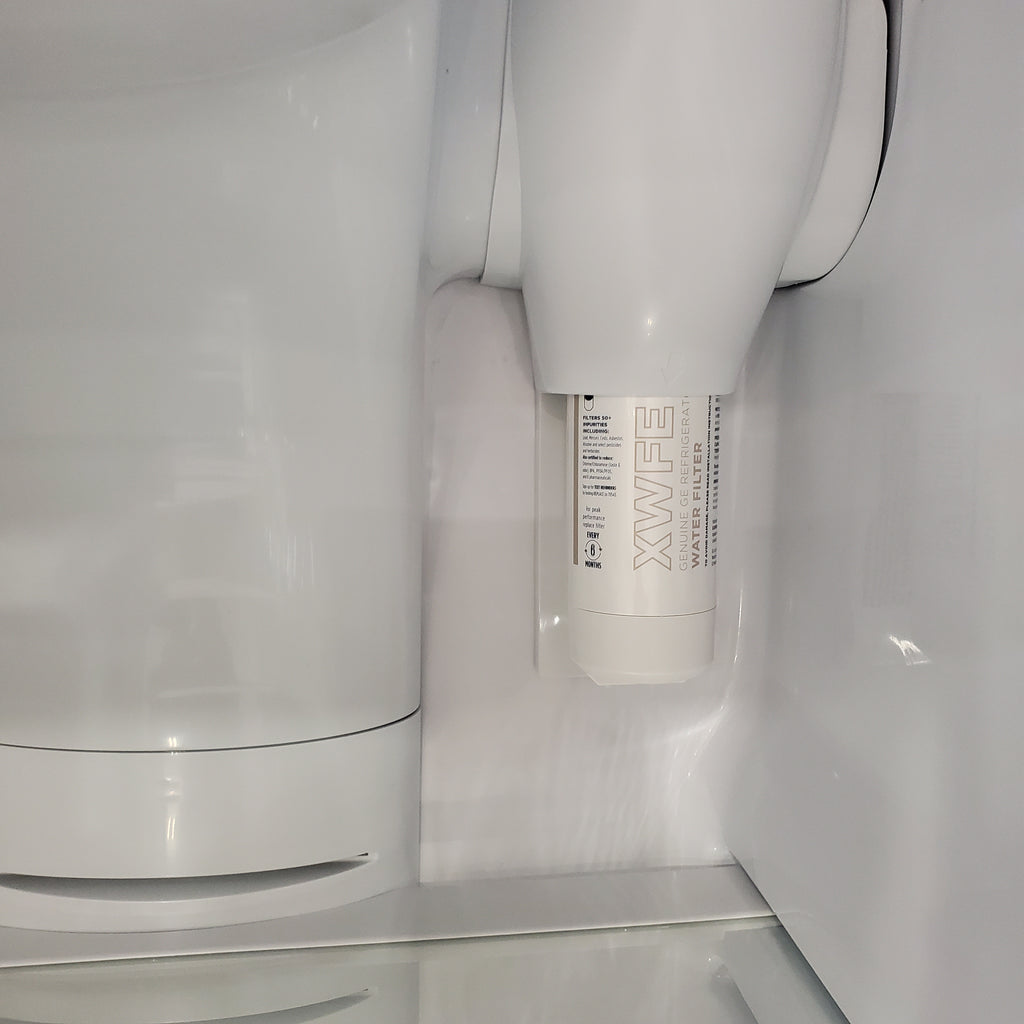 Pictures of GE® White 25.3 Cu. Ft. Side-By-Side Refrigerator with Ice And Water Dispenser - GSS25GGPWW - Scratch & Dent - Minor - Neu Appliance Outlet - Discount Appliance Outlet in Austin, Tx