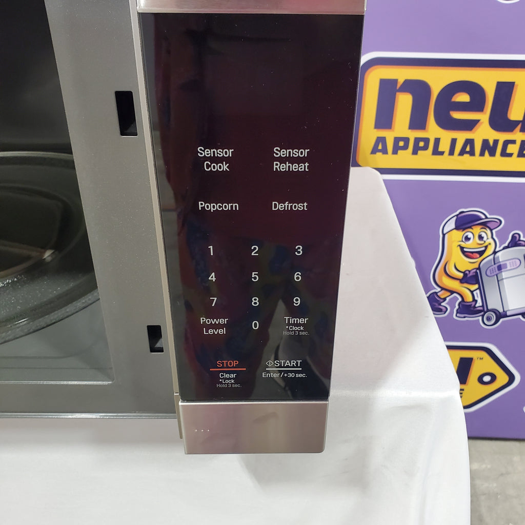 Pictures of LG 2.0 cu. ft. NeoChef™ Countertop Microwave with Smart Inverter and EasyClean® 17SD220 - LMC2075ST - Open Box - Neu Appliance Outlet - Discount Appliance Outlet in Austin, Tx