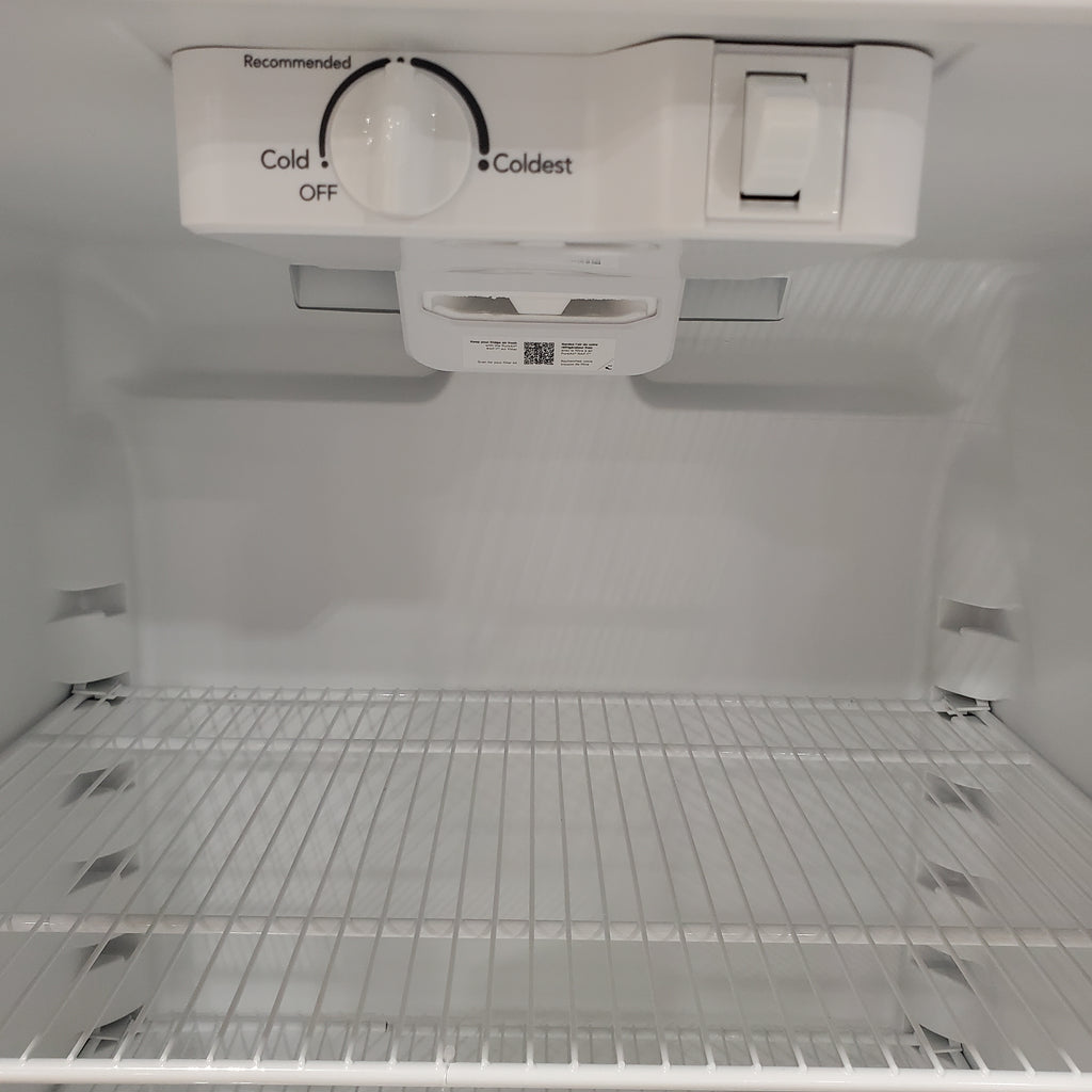 Pictures of Frigidaire 18 Cu. Ft. Garage Ready Top Freezer Refrigerator 20231SD251 - FFHT1814WW - Scratch & Dent (Major) - Neu Appliance Outlet - Discount Appliance Outlet in Austin, Tx
