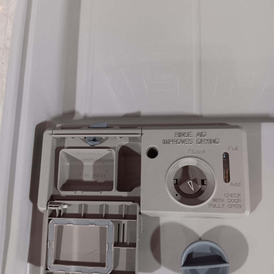 Whirlpool Front Control Built-In Dishwasher with Boost Cycle and 57 dBA in Stainless Steel 22137SD377 - WDF341PAPM - Scratch & Dent (Minor)