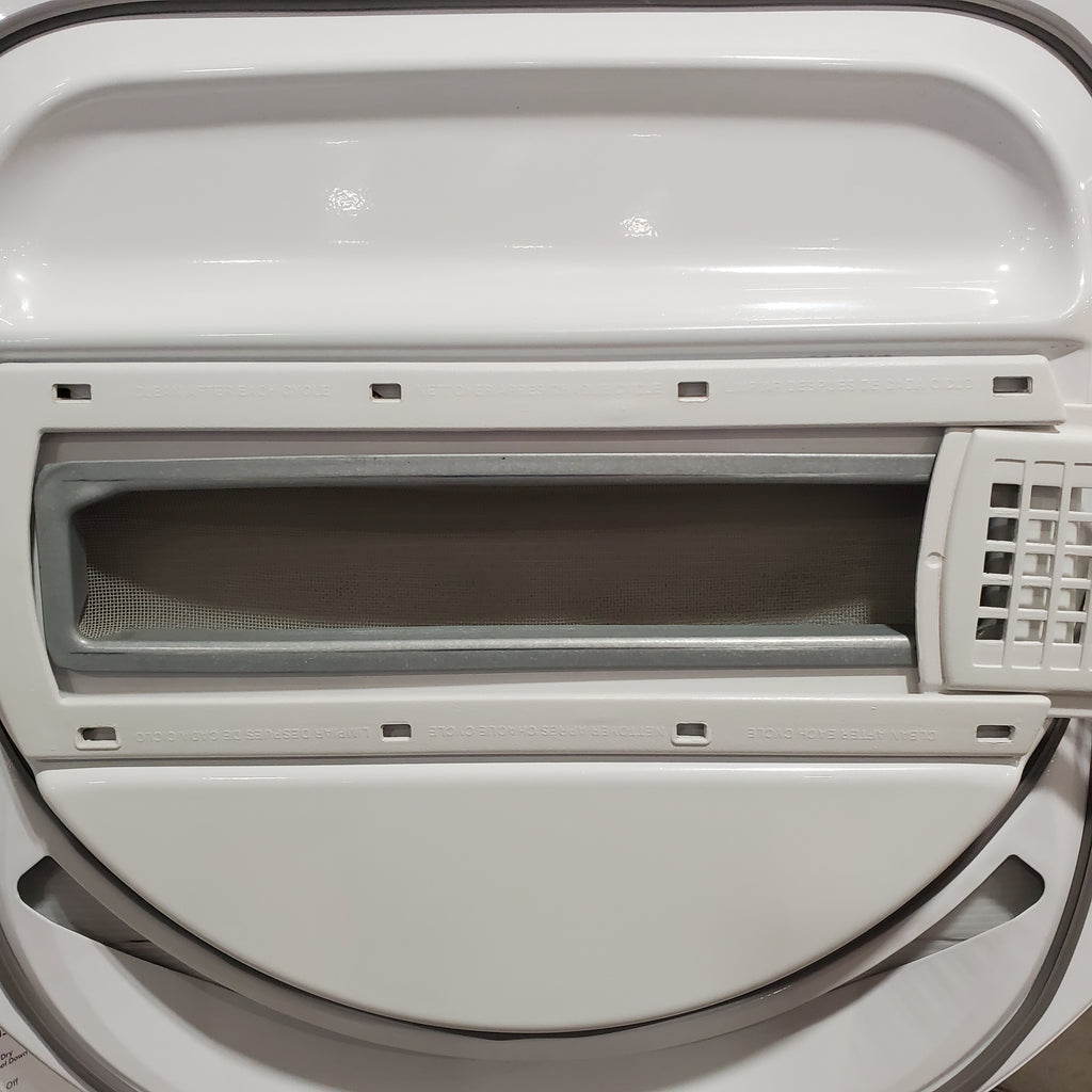 Pictures of GE 24 in. Spacemaker 2.3 cu. ft. Washer and 4.4 cu. ft. Gas Laundry Center with Stainless Steel Wash Basket 31131SD11 - GUD24GSSMWW - Scratch & Dent (Minor) - Neu Appliance Outlet - Discount Appliance Outlet in Austin, Tx