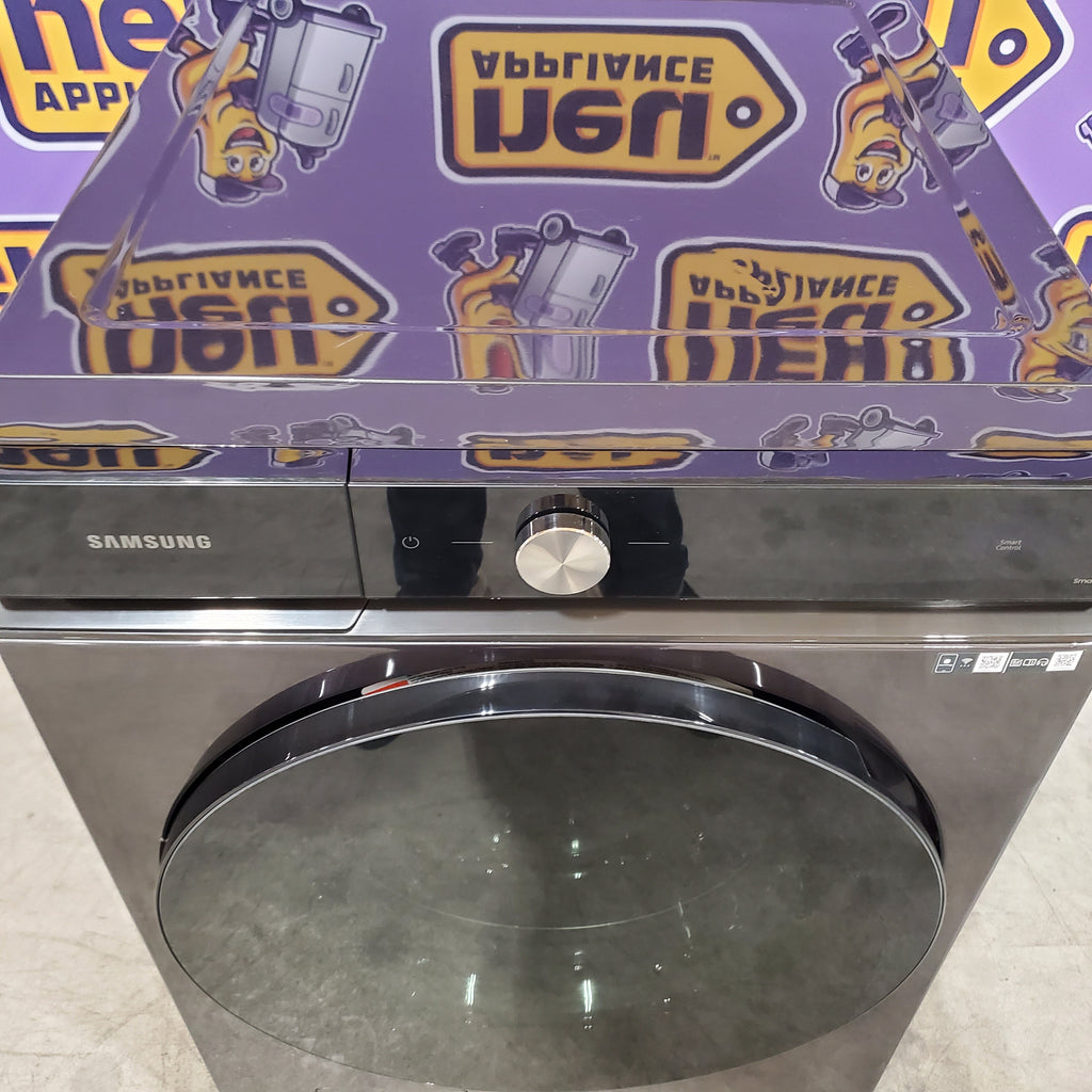 Pictures of Samsung Bespoke 5.3 cu. ft. Ultra Capacity Front Load Washer with Super Speed Wash and AI Smart Dial in Brushed Black WF53BB8700AV - Scratch & Dent (Minor) - Neu Appliance Outlet - Discount Appliance Outlet in Austin, Tx