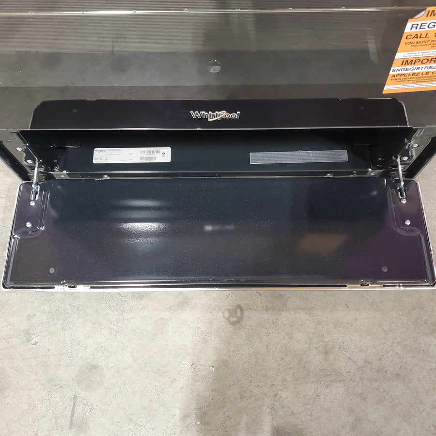 Whirlpool 5.1 Cu. Ft. Freestanding Gas Range with Broiler Drawer and Two Speed Heat Burners in Stainless Steel 251315SD1155 - WFG320M0MS - Open Box