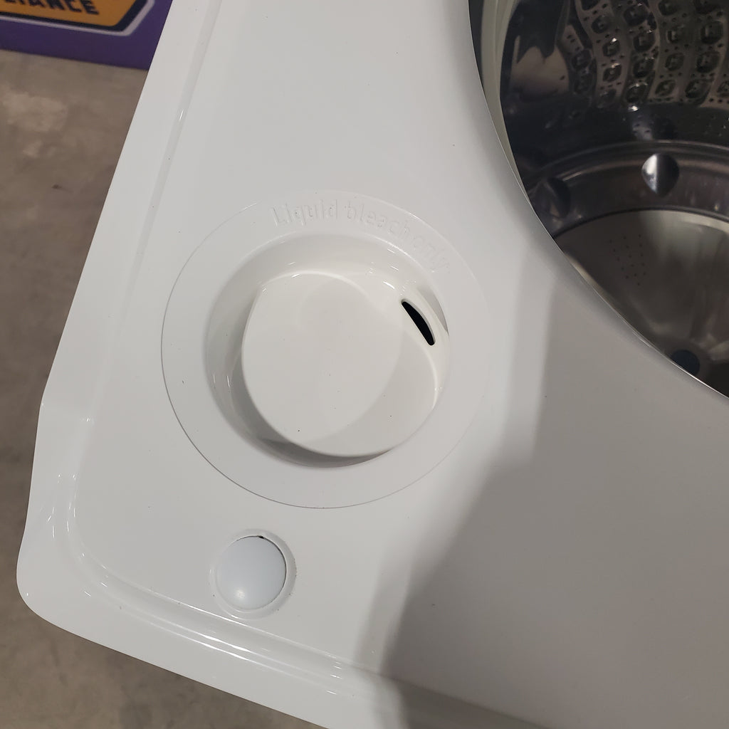 Pictures of Samsung White Top Load 5.0 Cu. Ft. Washer with Active Water Jet WA50R5200AW - Certified Refurbished and Samsung White Electric 7.4 Cu. Ft. Dryer with Sensor Dry DVE50R5200W - Scratch and Dent (Minor) - Neu Appliance Outlet - Discount Appliance Outlet in Austin, Tx