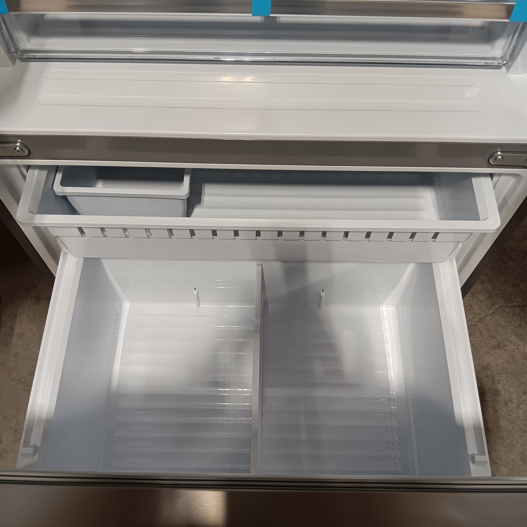 Pictures of Hisense 26.6 cu. ft. French Door Refrigerator in Fingerprint Resistant Stainless Steel 22134SD233 - HRF266N6CSE1 - Scratch & Dent (Minor) - Neu Appliance Outlet - Discount Appliance Outlet in Austin, Tx