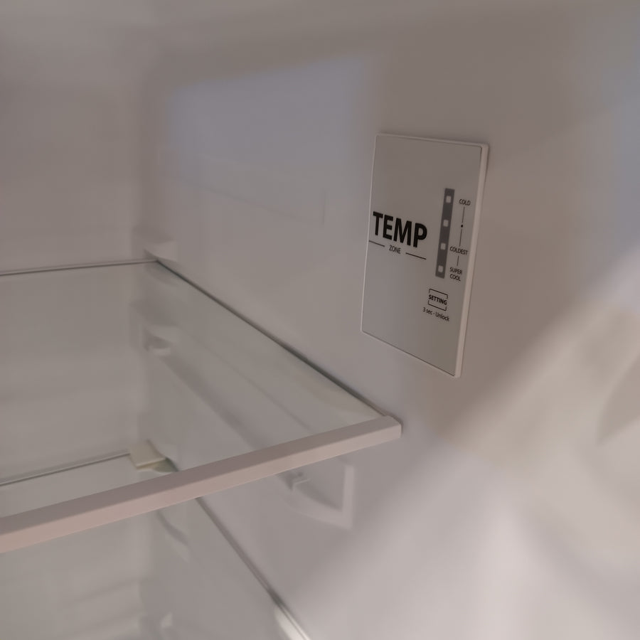 Vissani 14.2 cu. ft. Top Freezer Refrigerator in White, Garage Ready 251311SD1008 - MDTF14WH5 - Scratch & Dent (Minor)