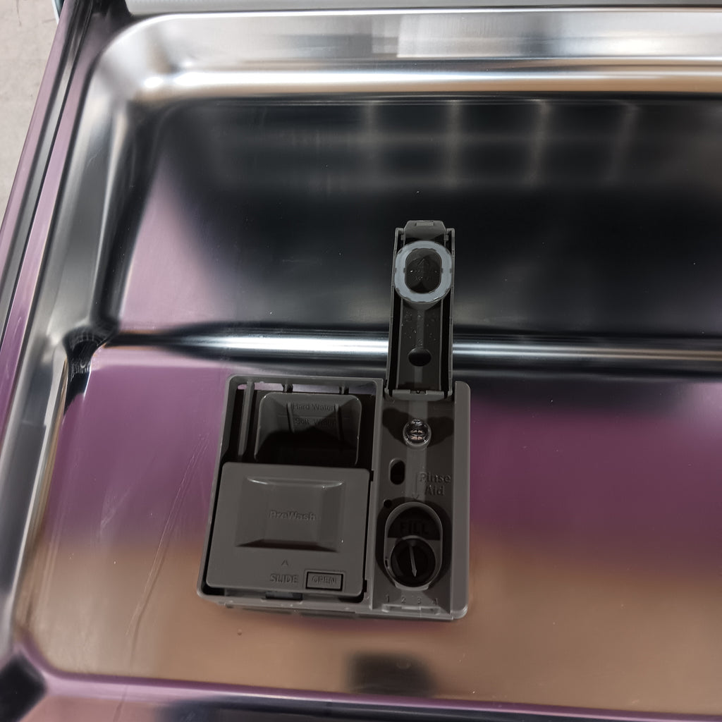 Whirlpool Built In Dishwasher with 55 dBA in Fingerprint Resistant Stainless Steel 25138SSD771 - WDP540HAMZ - Scratch & Dent (Minor)