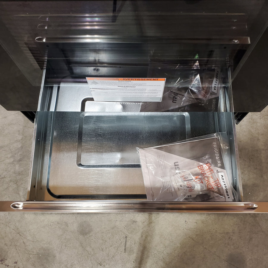 Frigidaire Stainless Steel Gas Range with Air Fry and Five Burner Cooktop 20531SD487 - FCRG3083AS - Scratch & Dent (Minor)