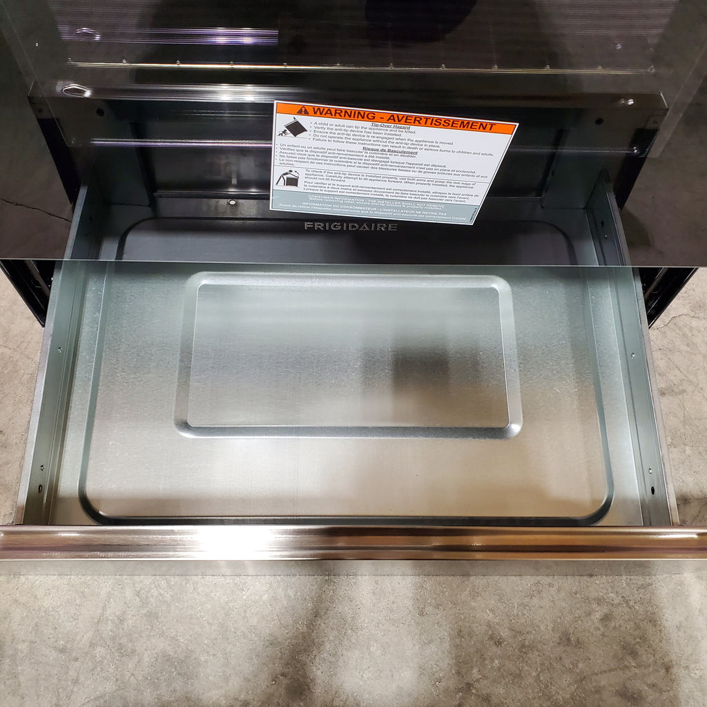 Frigidaire 5 Burner Freestanding Gas Range in Stainless Steel with Quick Boil and Steam Clean 4SD477 - FCRG3062AS - Scratch & Dent (Minor)