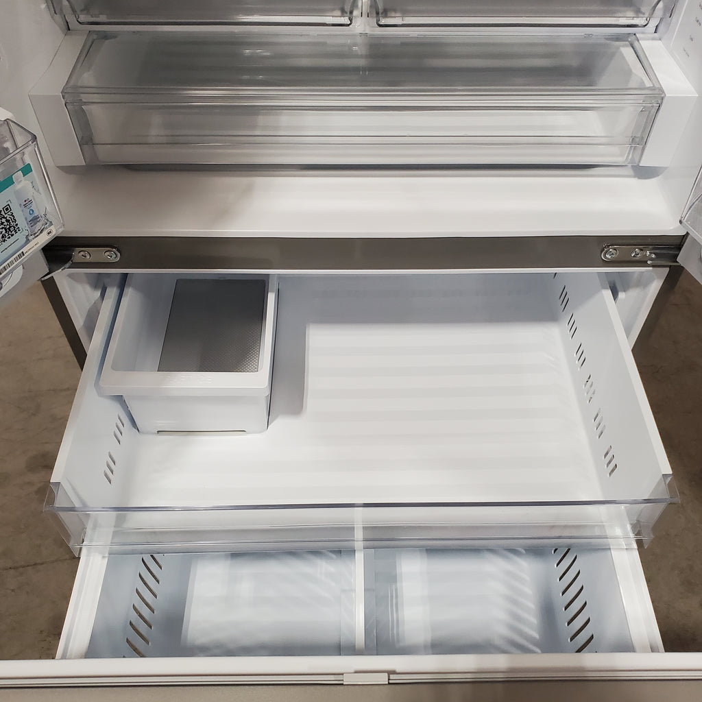 Pictures of LG 31 cu. ft. Standard Depth MAX 3 Door French Door with Ice & Water Dispenser and Dual Ice Maker 22134SD226 - LL31H6530S - Scratch & Dent (Major) - Neu Appliance Outlet - Discount Appliance Outlet in Austin, Tx