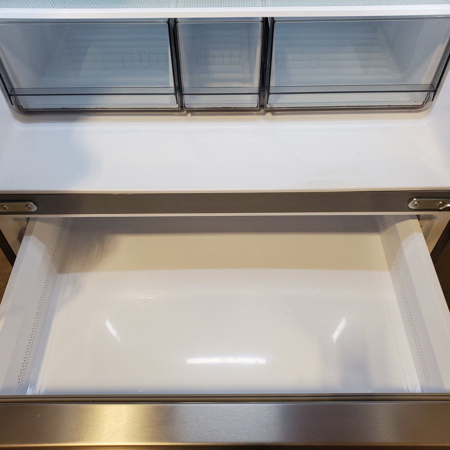 Hisense PureFlat 25.6-cu ft 4-Door Smart French Door ENERGY STAR Refrigerator in Stainless Steel with Ice Maker, Water and Ice Dispenser 22231SD312 - HRM260N6TSE - Scratch & Dent (Major)