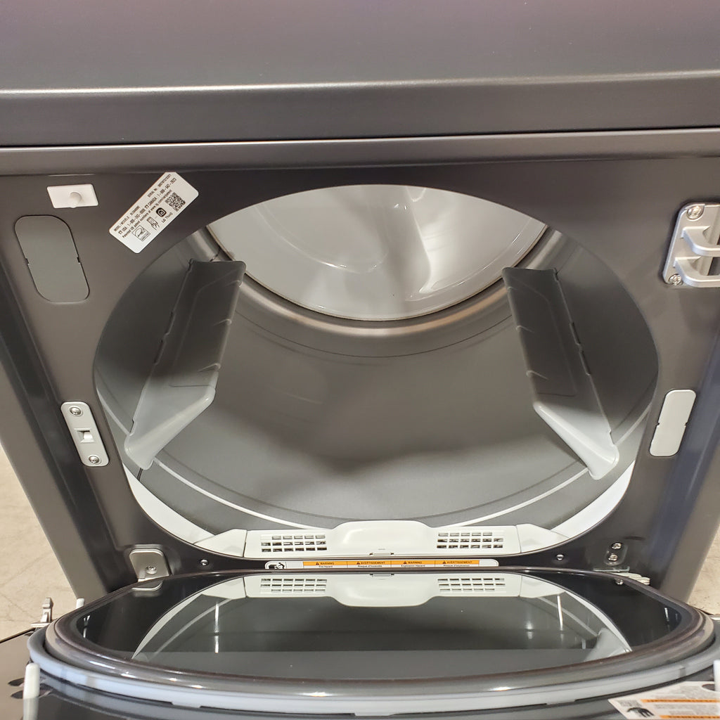 Pictures of LG 5.3 cu. ft. Capacity Top Load Washer with 4-Way® Agitator and EasyUnload™ WT8405CB - Open Box and LG 7.3 cu. ft. Capacity Smart Rear Control Electric Dryer with AI Sensing, EasyLoad™ Door DLE8400BE - Open Box - Neu Appliance Outlet - Discount Appliance Outlet in Austin, Tx