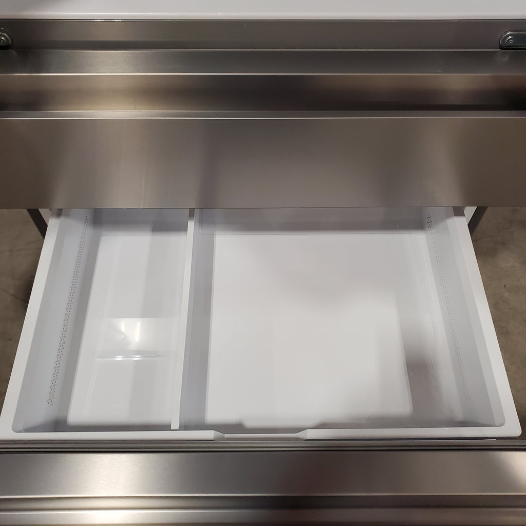 Pictures of Hisense PureFlat 25.6-cu ft 4-Door Smart French Door ENERGY STAR Refrigerator in Stainless Steel with Ice Maker, Water and Ice Dispenser 3SD864 - HRM260N6TSE - Scratch & Dent (Minor) - Neu Appliance Outlet - Discount Appliance Outlet in Austin, Tx