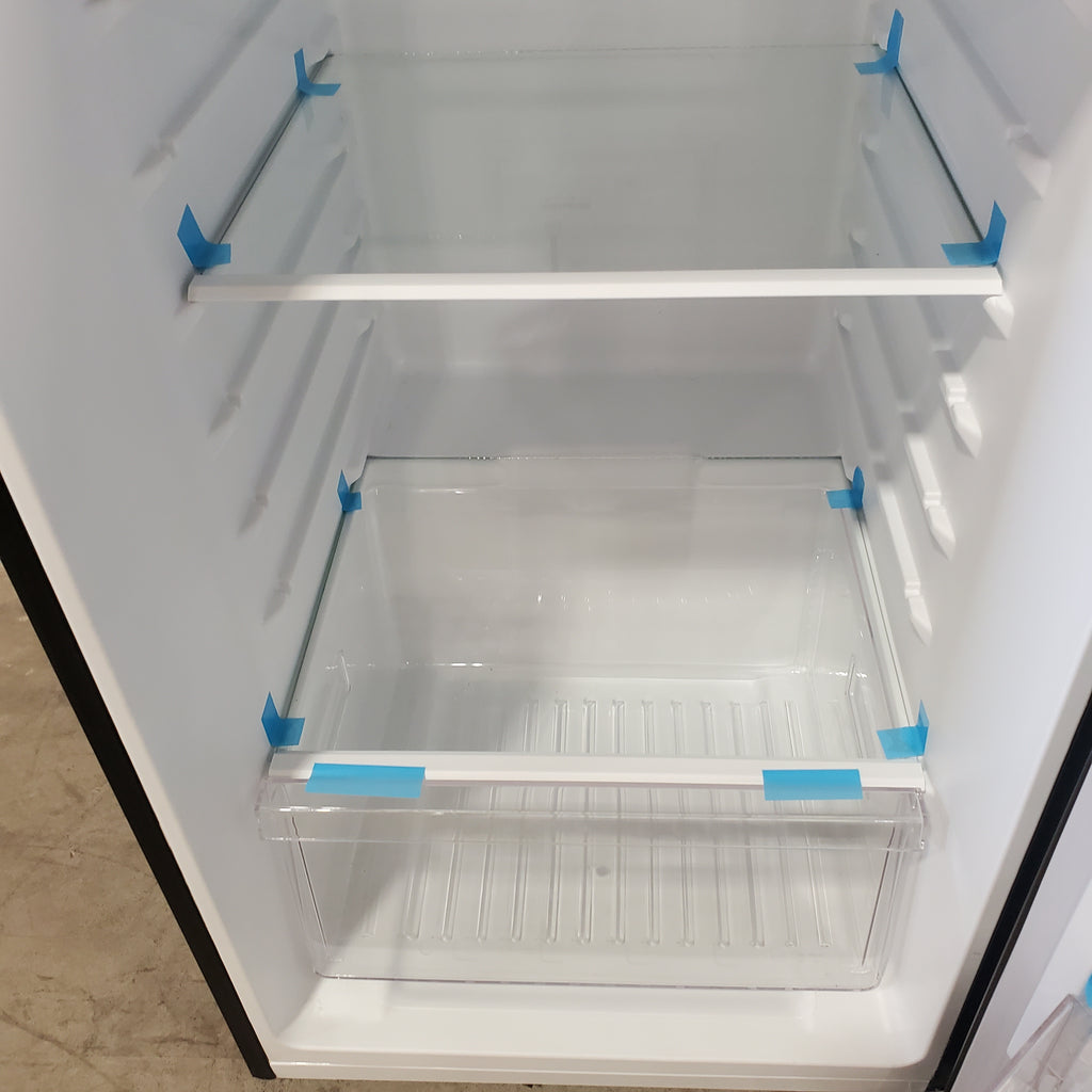 Pictures of Vissani Black Top Freezer 10.1 Cu. Ft. Refrigerator with No Frost Design MDTF10BKES4 - Scratch and Dent (Minor) - Neu Appliance Outlet - Discount Appliance Outlet in Austin, Tx