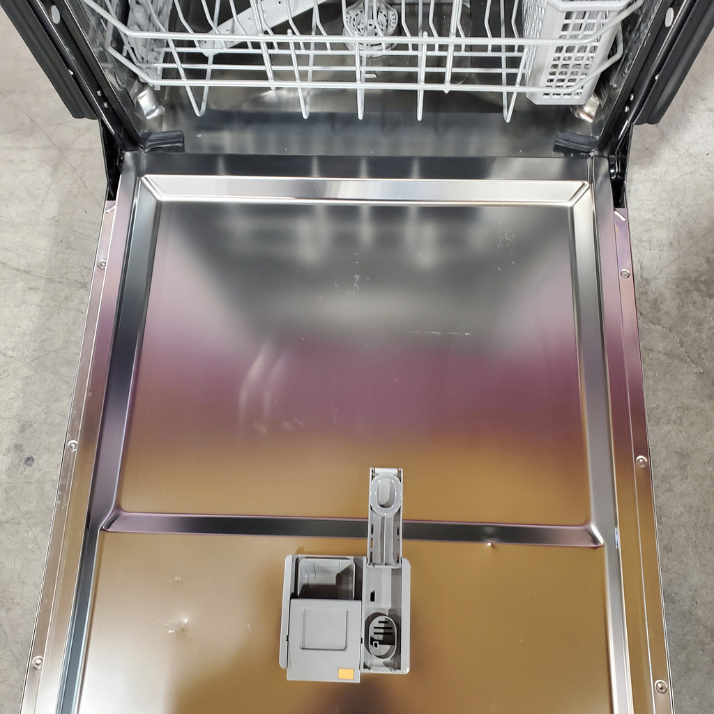 Pictures of Samsung Bespoke 24-in Top Control Built-in Dishwasher (White Glass) With Third Rack, AutoRelease Door, 46-Decibel 25SD085 - DW80CB545012 - Scratch & Dent (Minor) - Neu Appliance Outlet - Discount Appliance Outlet in Austin, Tx